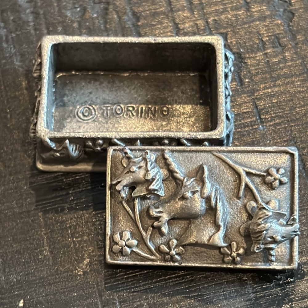 VTG Torino Solid Pewter Unicorn Earrings Brooch Set Trinket Box Case - Picture 8 of 10
